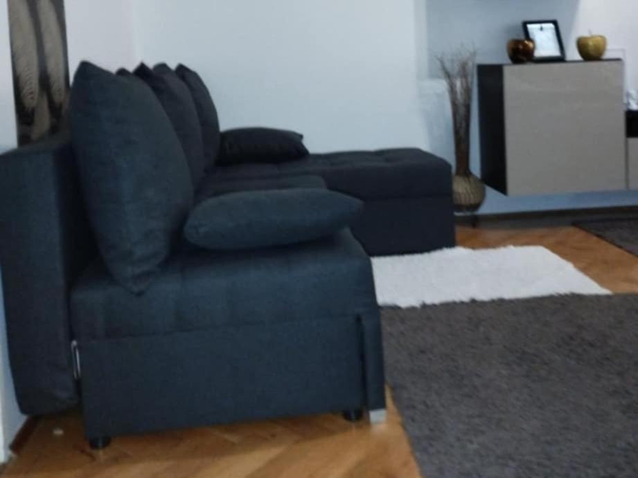 Heni Apartman Нагиканиша Екстериор снимка