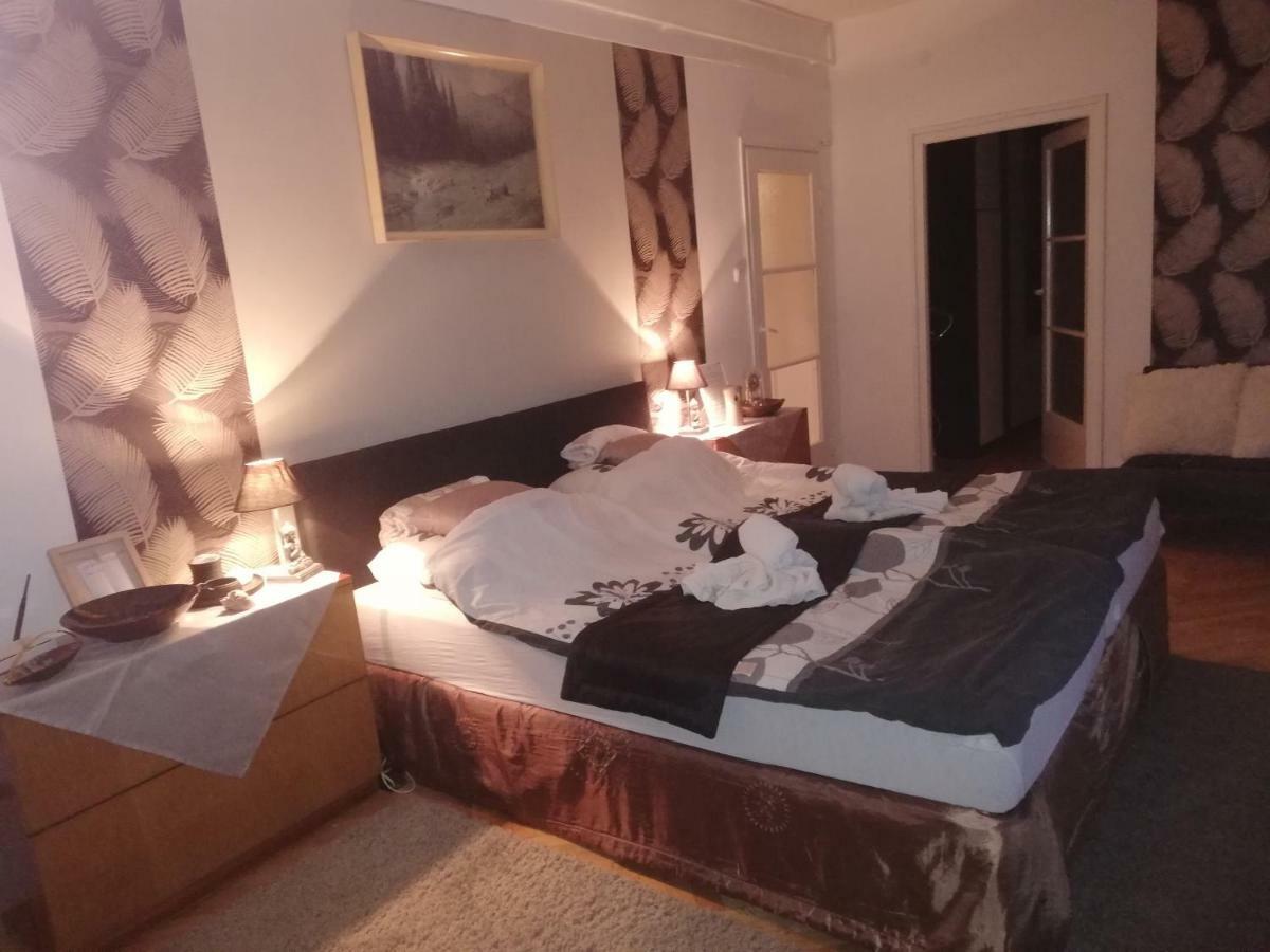 Heni Apartman Нагиканиша Екстериор снимка