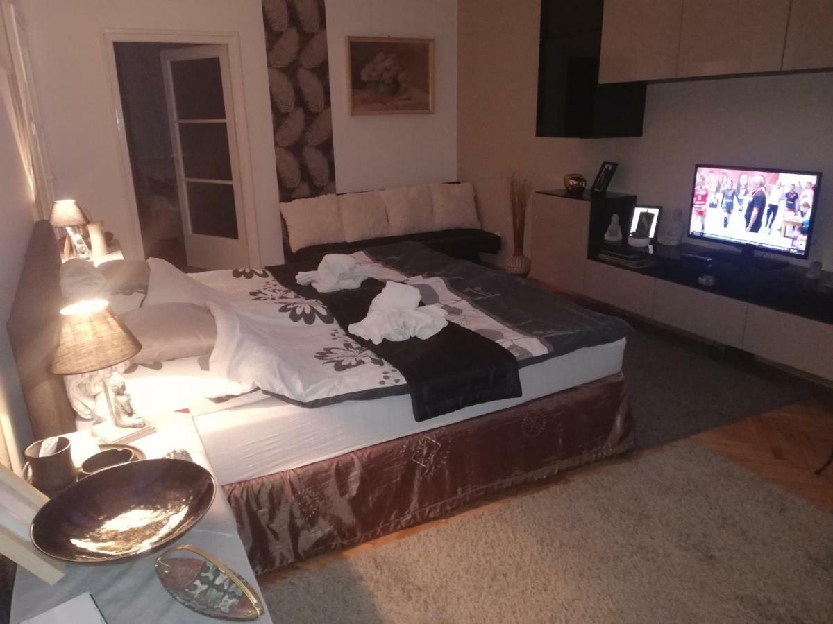 Heni Apartman Нагиканиша Екстериор снимка