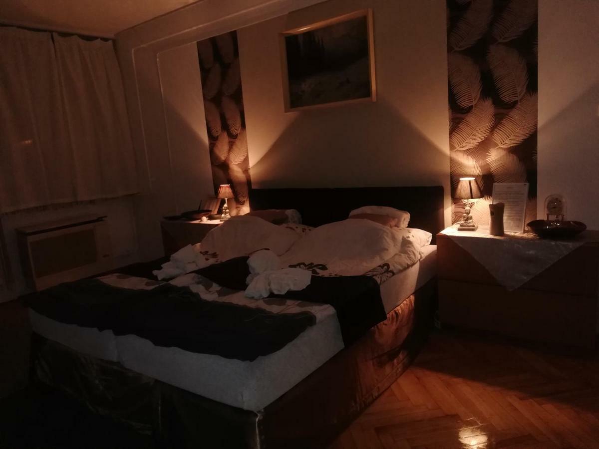 Heni Apartman Нагиканиша Екстериор снимка